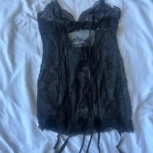 Victoria’s Secret Triangle Lace-Up Garterslip